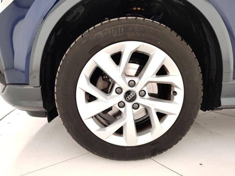 Audi Q2 1.5 35 TFSI BUSINESS ADVANCED S TRONIC