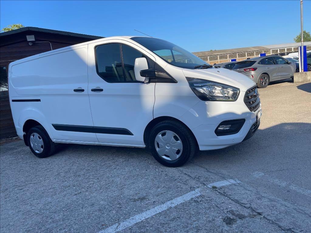 FORD transit custom 300 2.0 tdci 130cv Trend L1H1 E6.2 del 2020