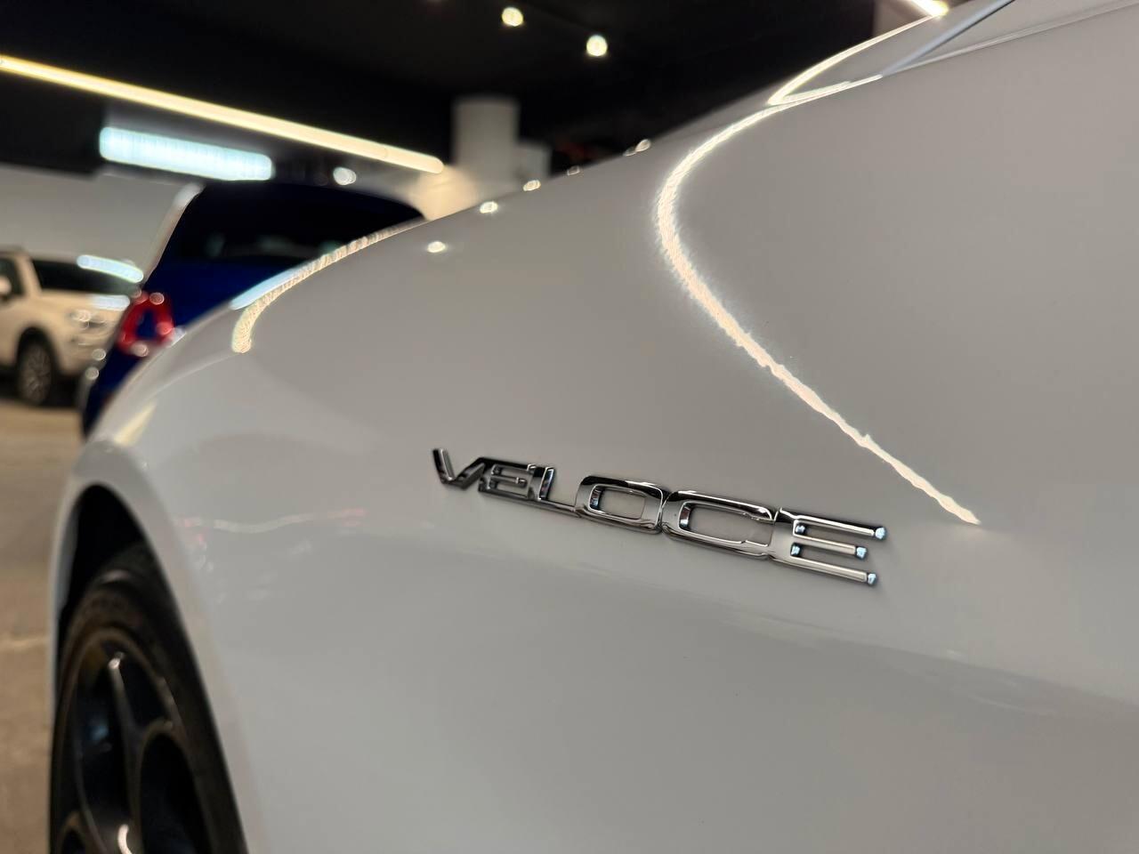 Alfa Romeo Giulia 2.2 Turbodiesel 210 CV AT8 AWD Q4 Veloce