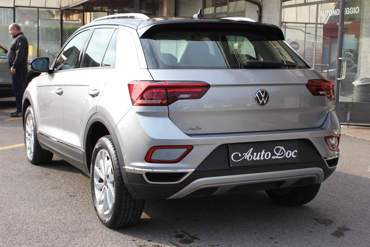 Volkswagen T-Roc 1.0 TSI Style FARI LED PERFORMANCE SENSORI