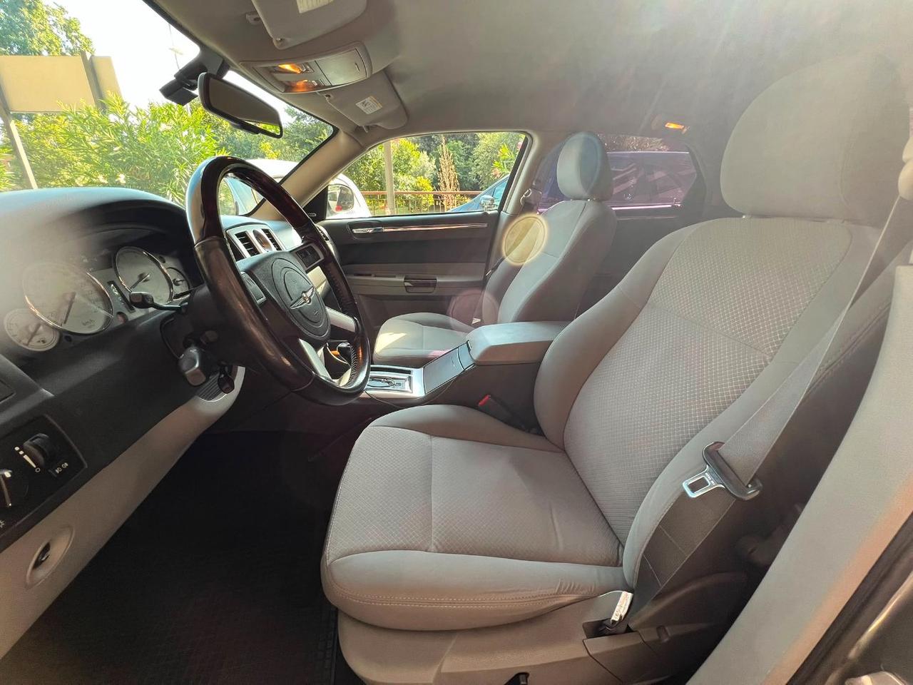 Chrysler 300 C Sedan 300C sedan 3.0 V6 crd auto