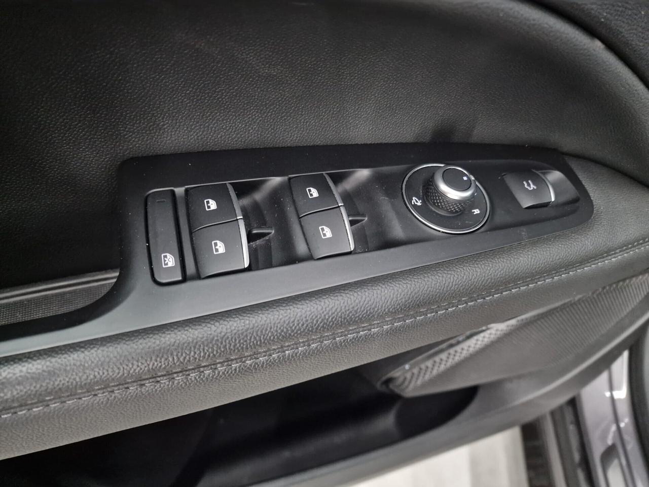 Alfa Romeo Stelvio 2.2 Turbodiesel 160 CV AT8 RWD Sprint Tetto Apribile
