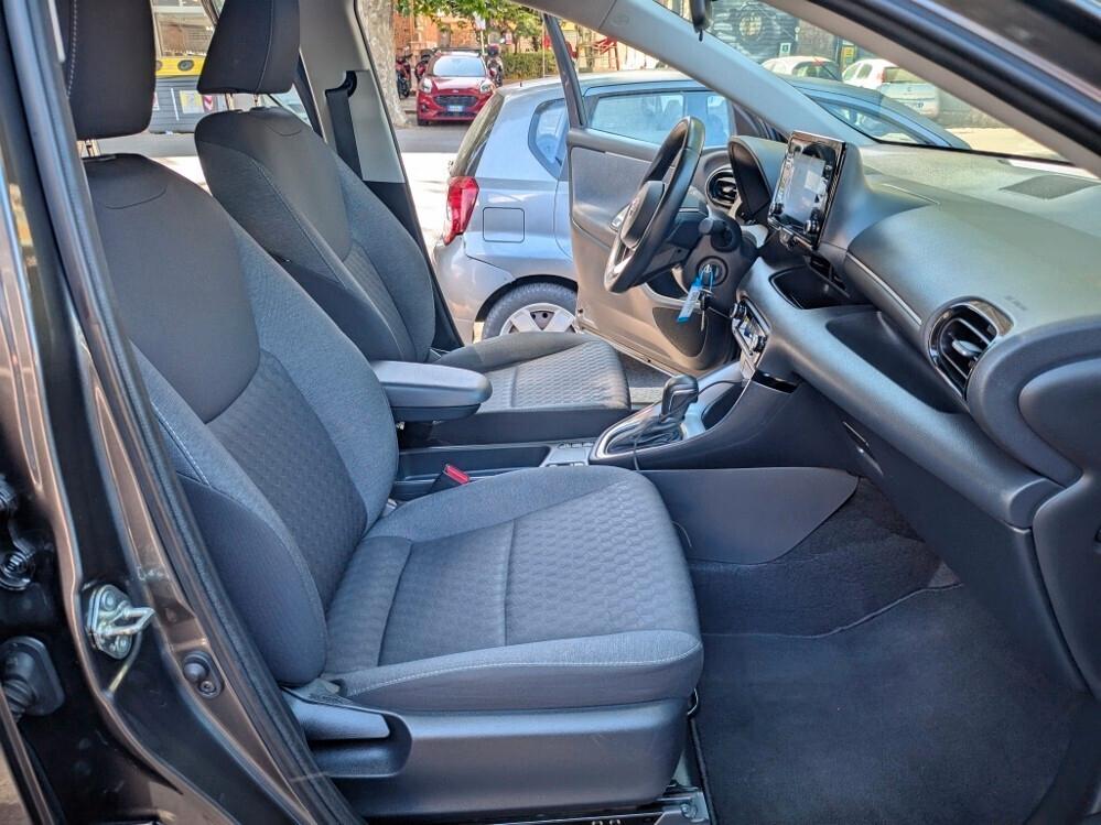 Toyota Yaris 1.5 HYBRID UNIPRO' TAGLIANDI E6