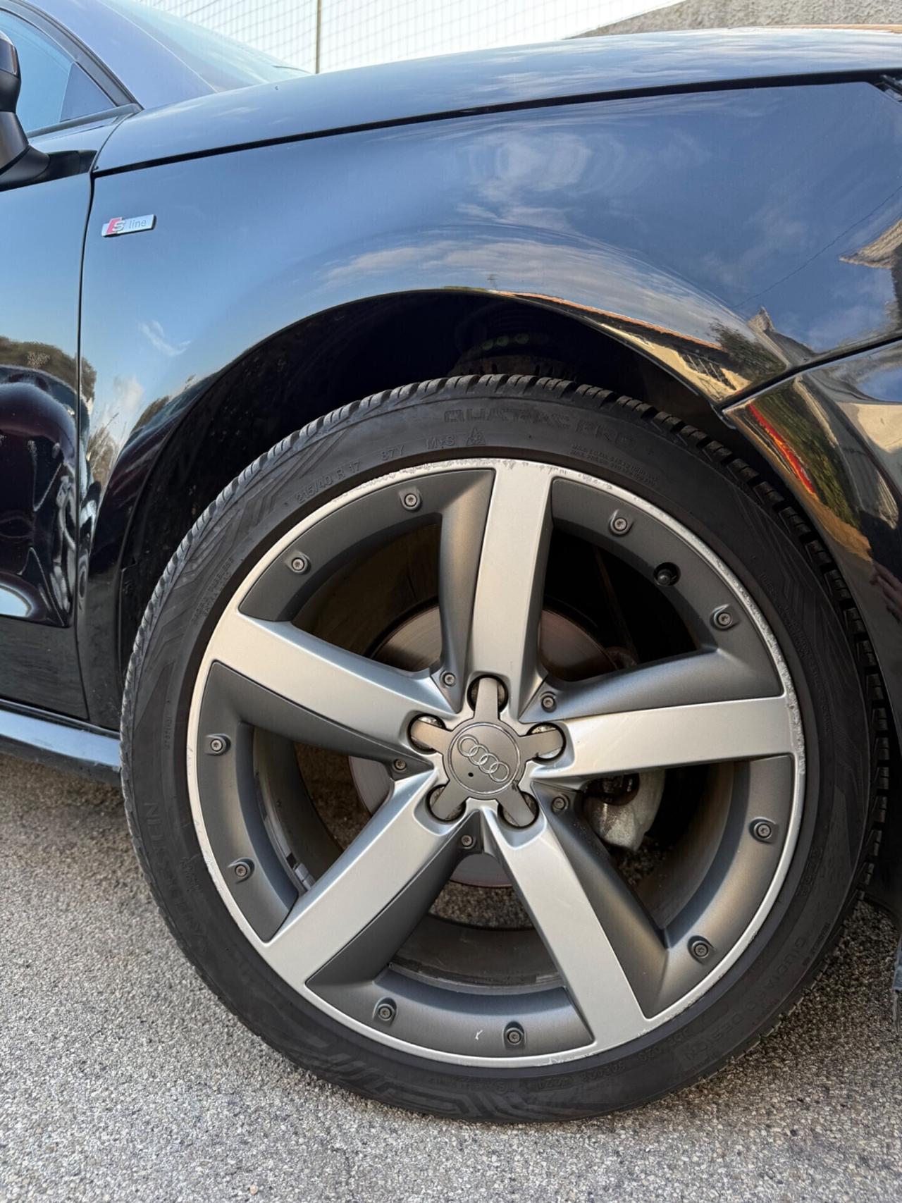 Audi A1 1.4 TDI S-Line Exterior,cerchi diamantati,Climatronic,ecc.