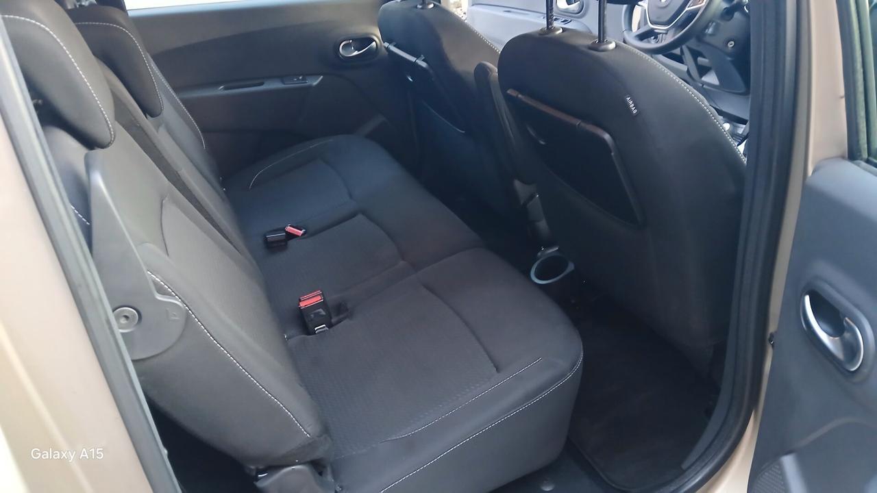 Dacia Lodgy 1.5 Blue dCi 8V 115CV 7p. Techroad