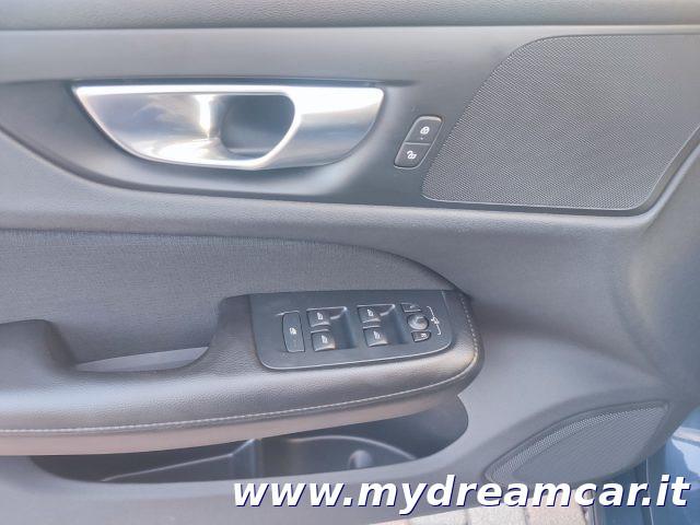 VOLVO V60 B4 (d) Geartronic Momentum Business Pro