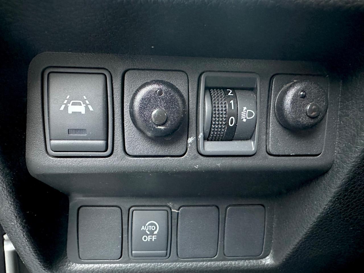 Nissan Qashqai 1.6 dCi 2WD N-Connecta 55400 Km Tagliandata Garanzia Permute