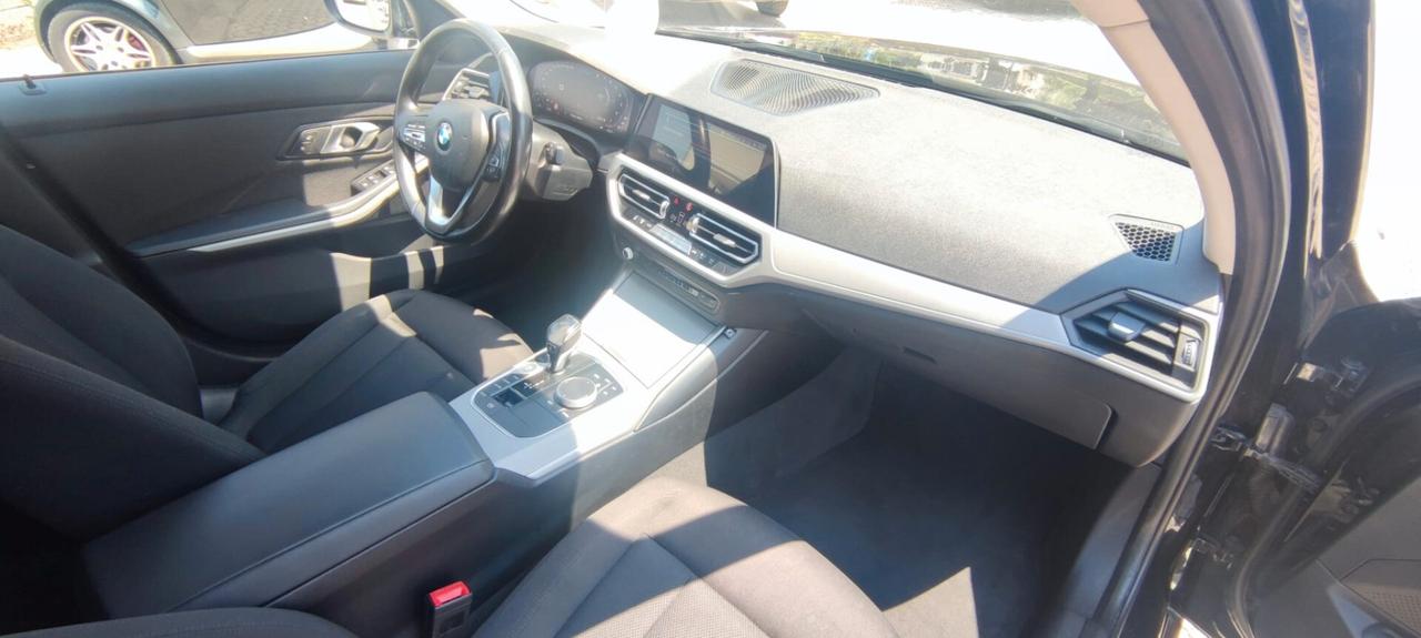 Bmw 320 320d Touring Business Advantage aut.