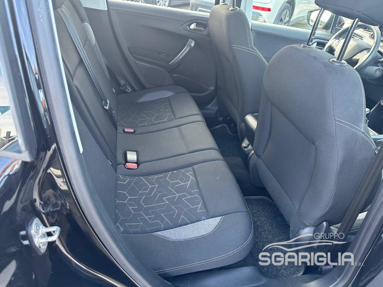 PEUGEOT 2008 1.6 HDI ALLURE