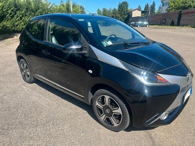 Toyota Aygo 1.0 VVT-i 69 CV 5 porte x-clusiv