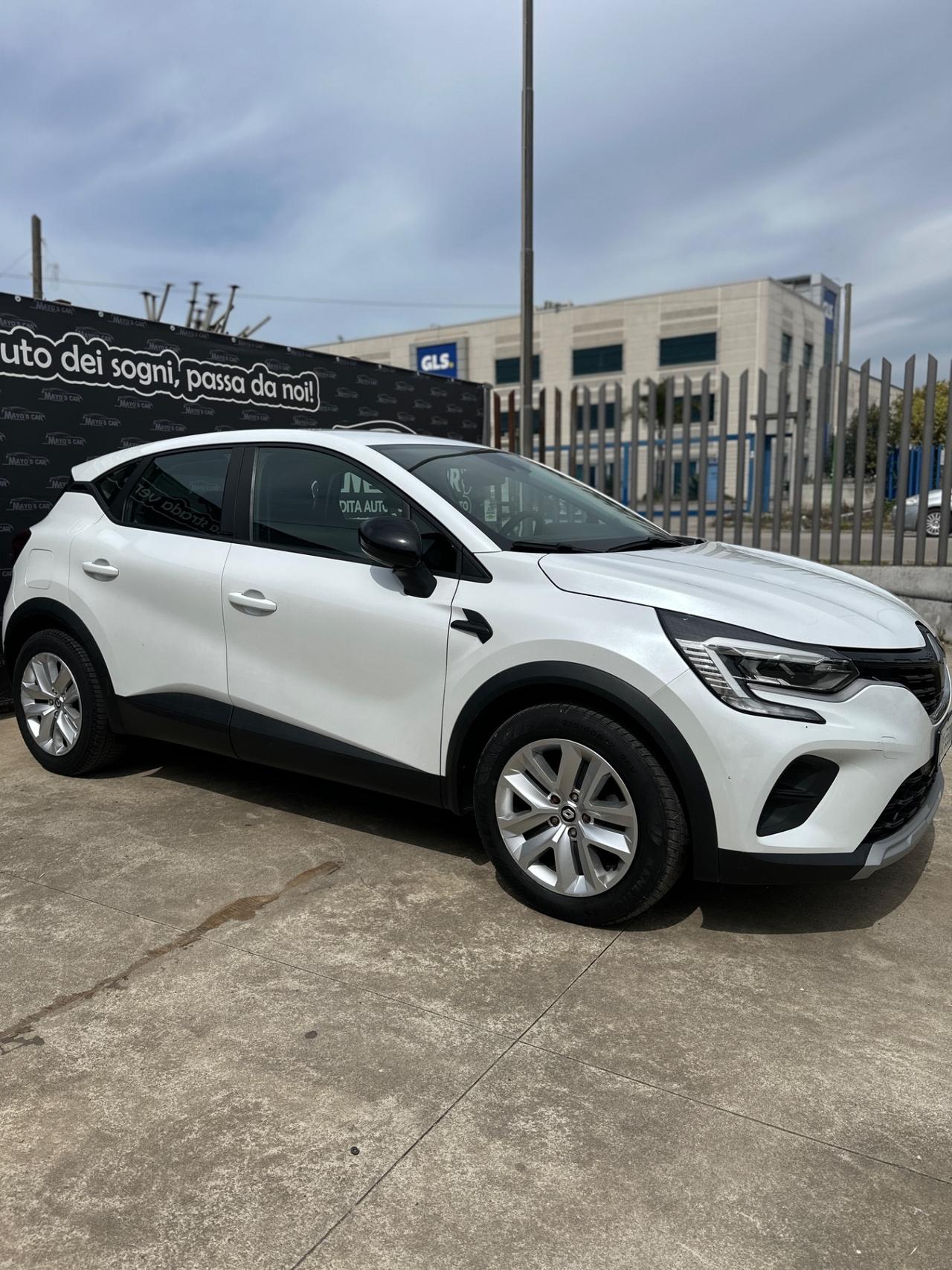 RENAULT CAPTUR (anno 2021)CAMBIO AUTOMATICO