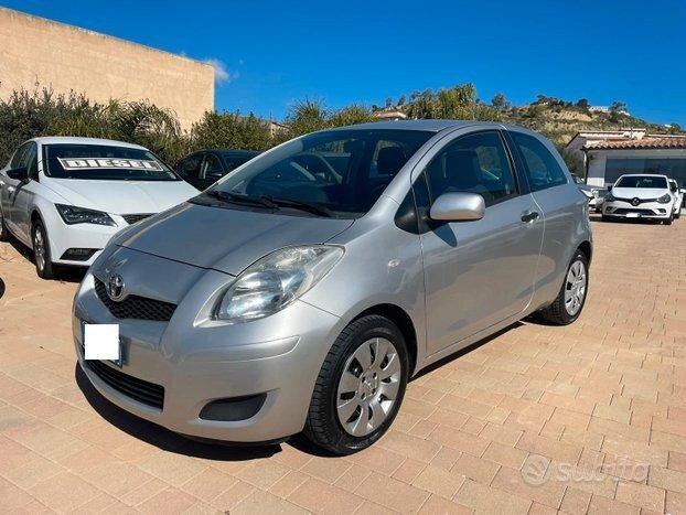 Toyota Yaris "Finanziabile Senza Busta Paga"