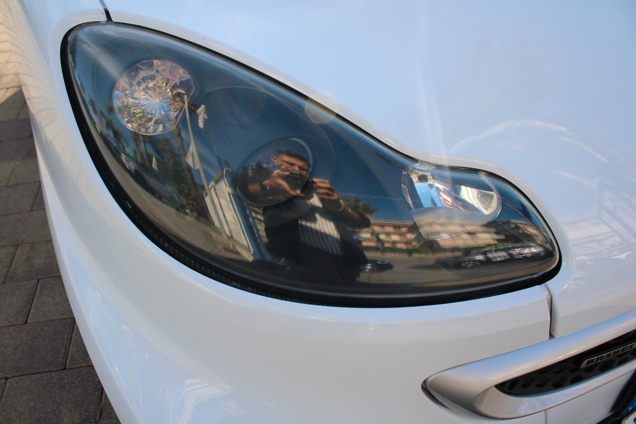 Smart ForTwo 1000 75 kW cabrio BRABUS Xclusive