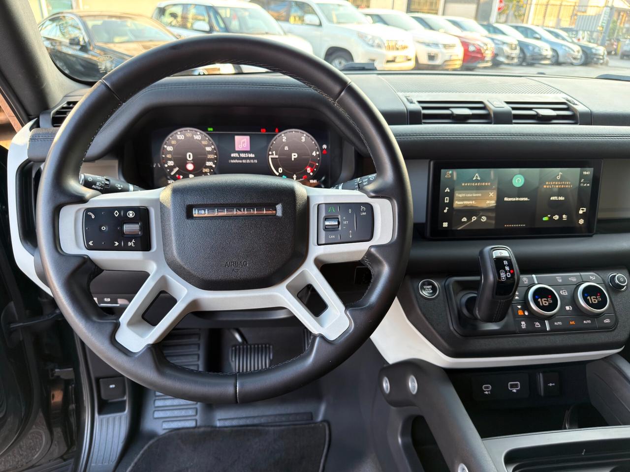 Land Rover Defender 110 3.0D I6 200 CV AWD SE N1 AUTOCARRO