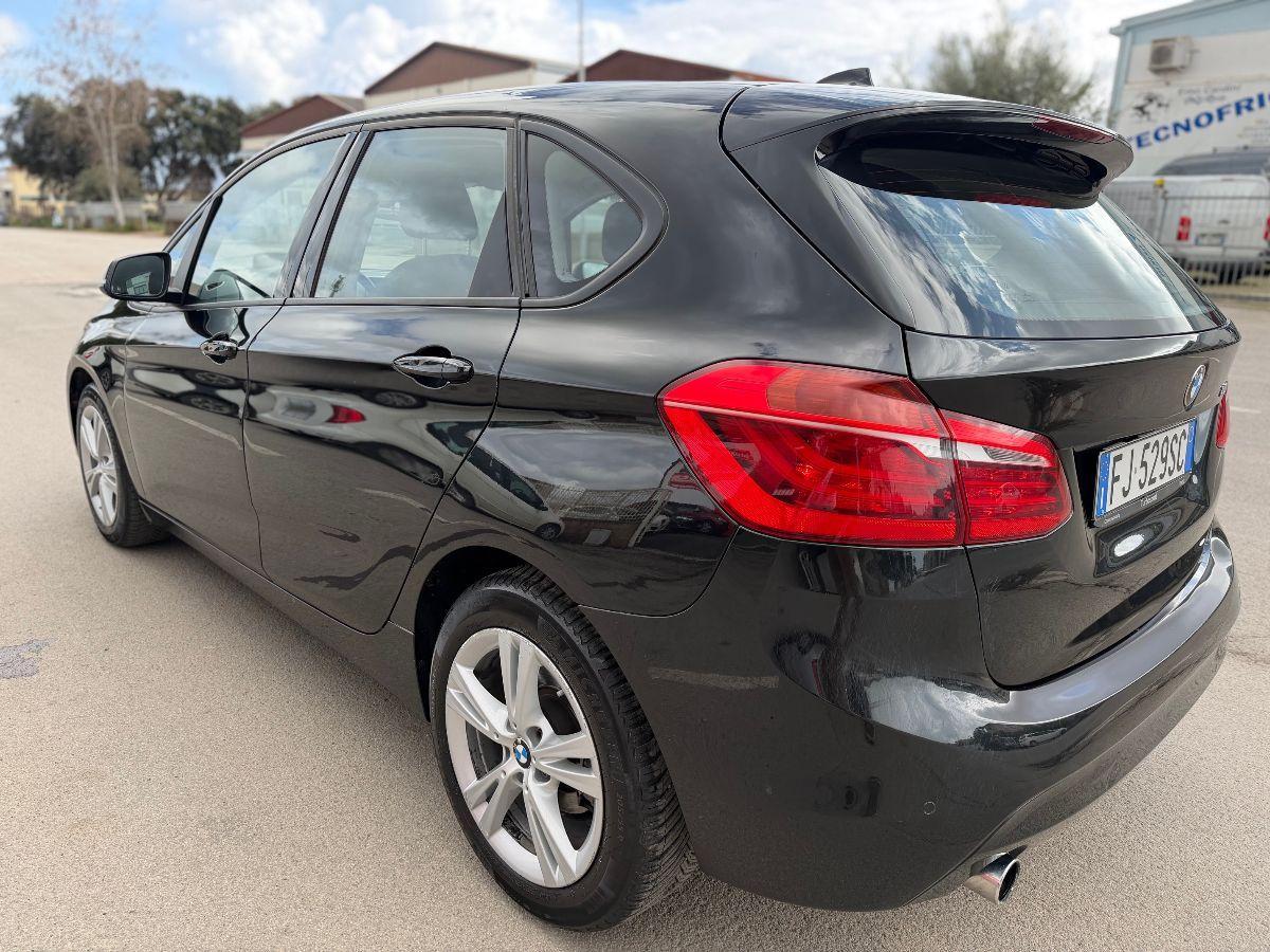 BMW - Serie 2 - 218d Active Tourer Advantage