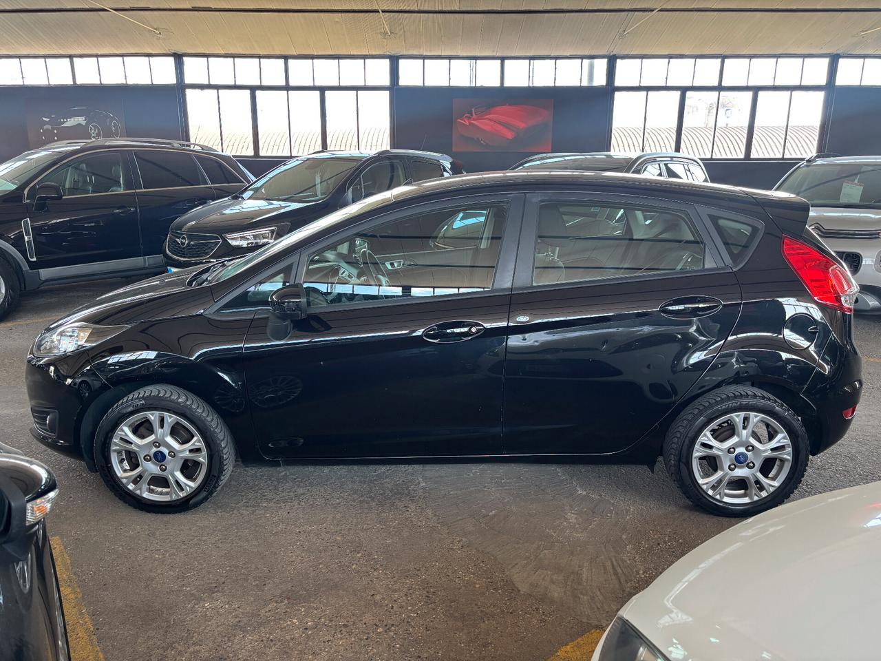 Ford Fiesta 1.4 5p. Bz.- GPL 71KW 92CV Titanium