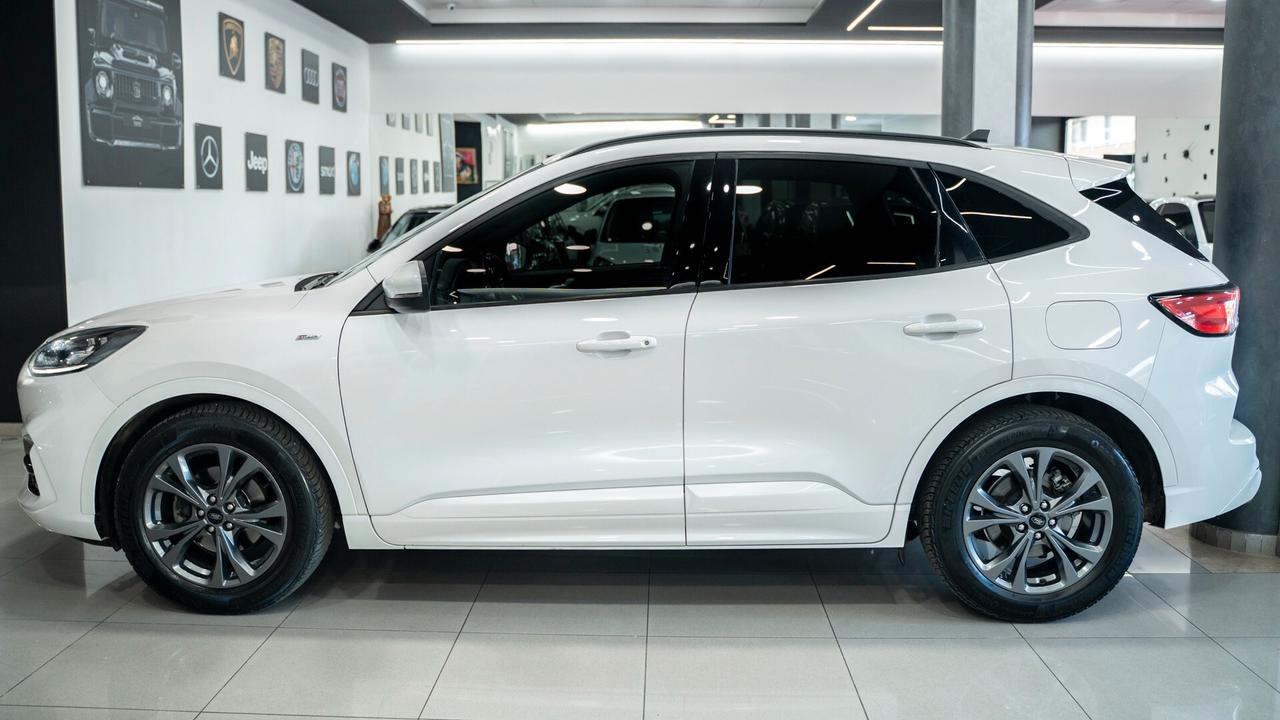 Ford Kuga 1.5 ECOBLUE ST-LINE X 120CV AUTO NAVI ED PELLE FULL OPTIONAL