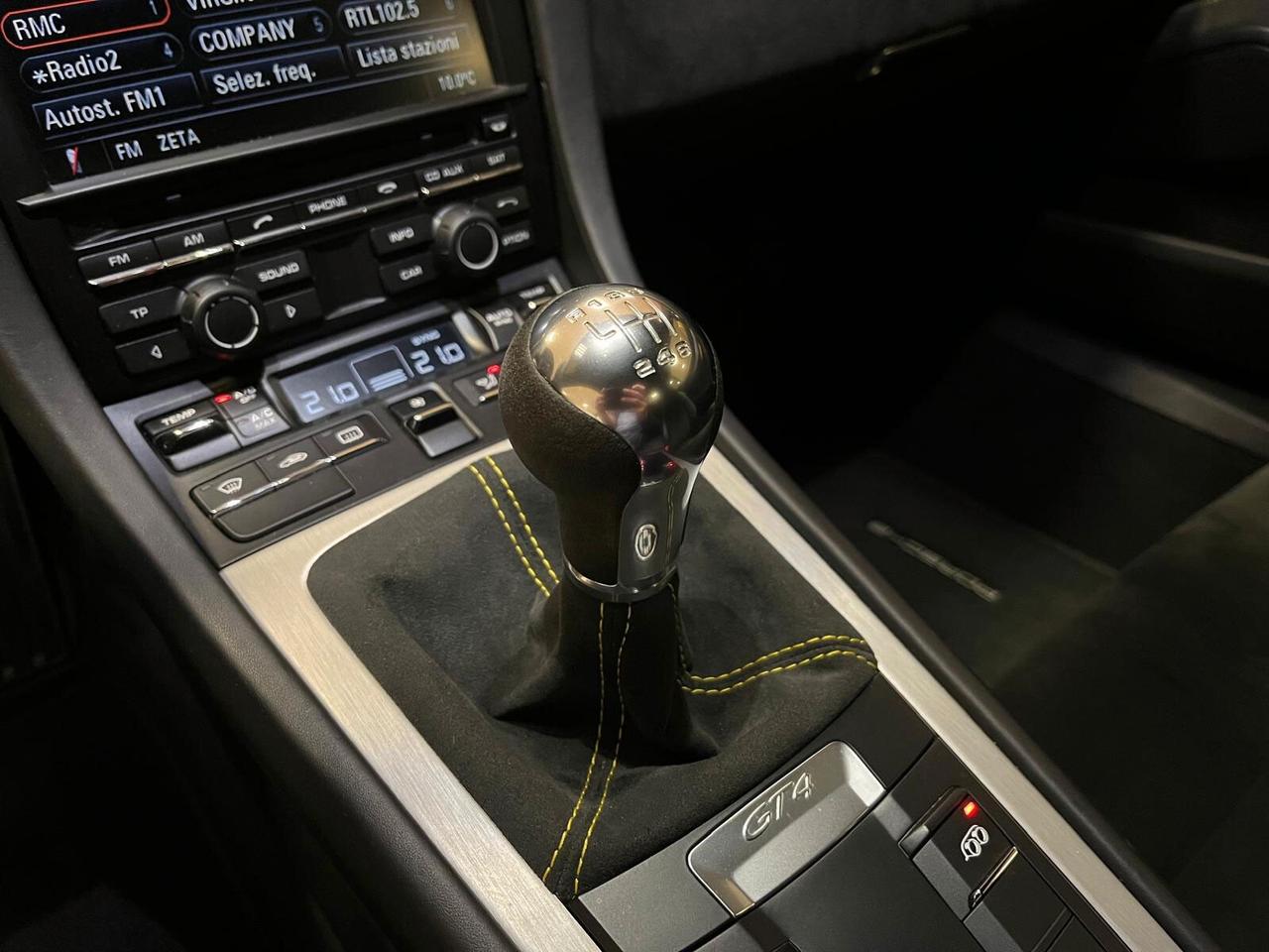 Porsche Cayman (981) GT4