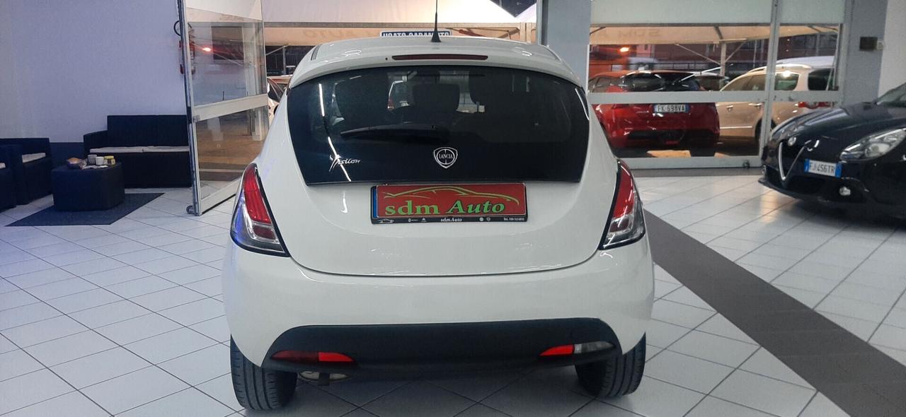 Lancia Ypsilon 1.2 69 CV 5 porte S&S Gold