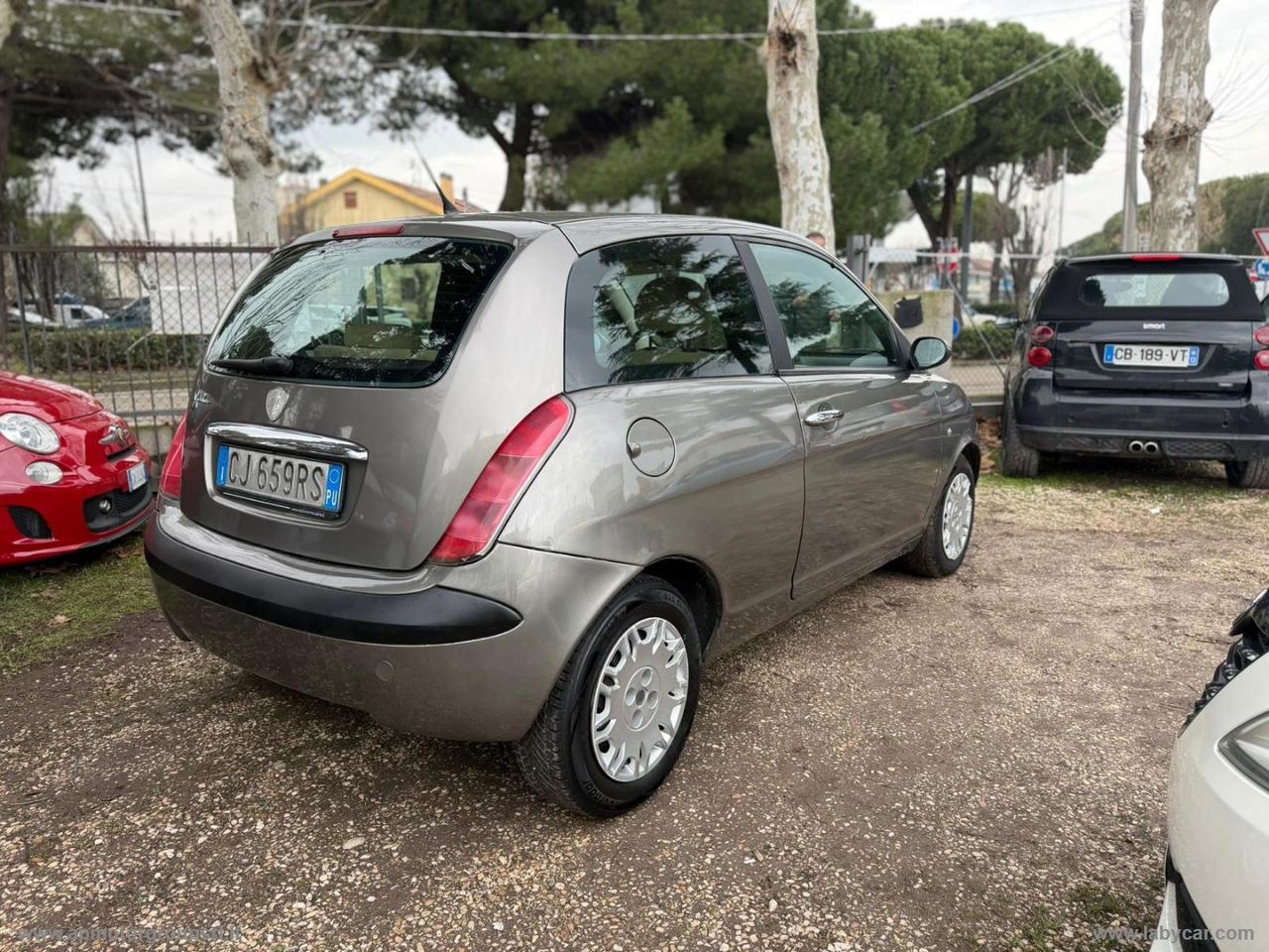 LANCIA Ypsilon 1.2 16V Argento