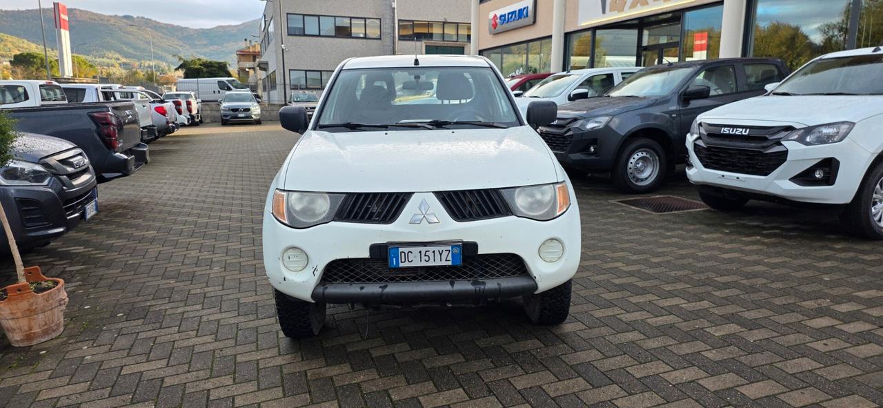 Mitsubishi L200 2.5 DI-D/136CV Club Cab Intense