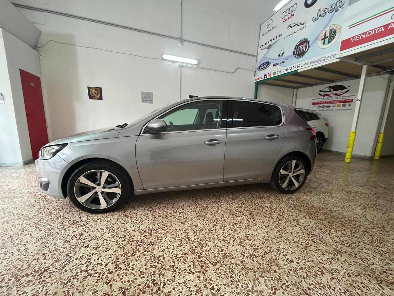 Peugeot 308 BlueHDi 120 S&S Allure