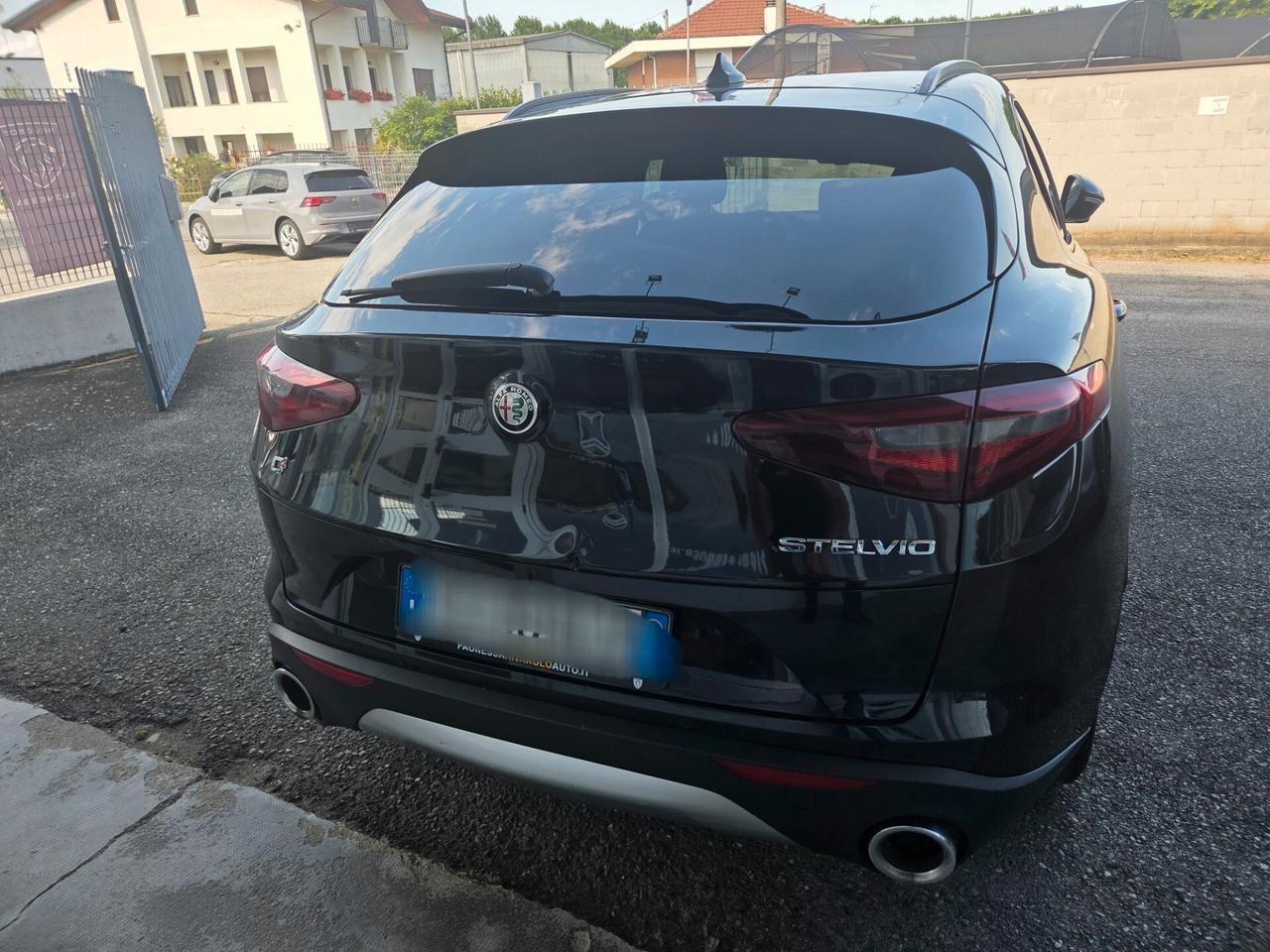 Alfa Romeo Stelvio 2.2 T.D 180 CV AT8 Q4 Executive VETTURA PER OPERATORI DEL SETTORE