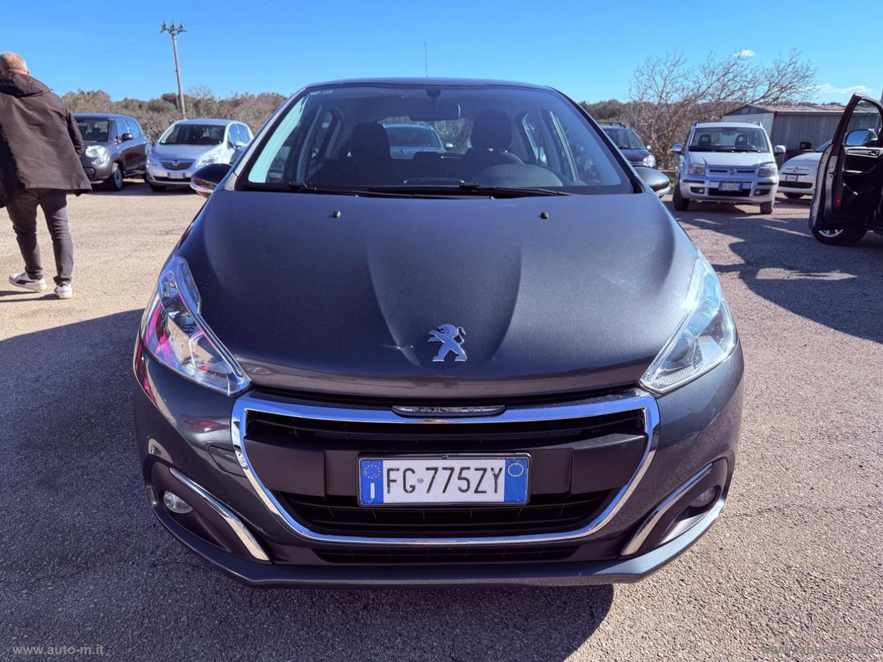 PEUGEOT 208 PureTech 82 5p. Allure
