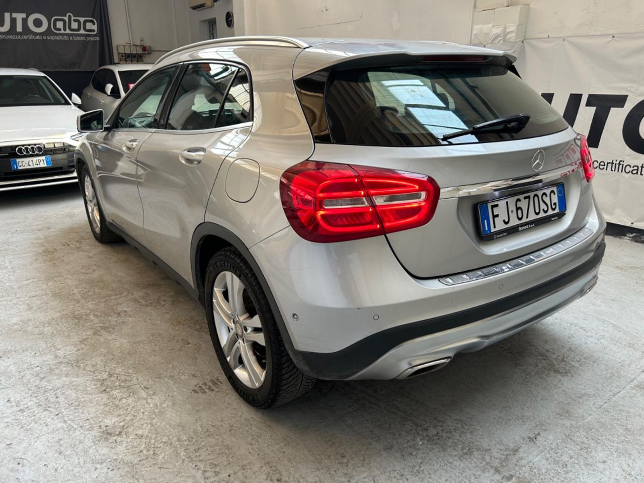 Mercedes-benz GLA 200 d Automatic 4Matic Premium