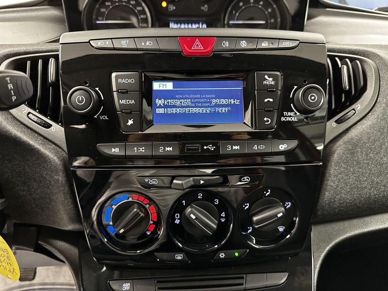 Lancia Ypsilon 1.2 69cv GPL Ecochic Elefantino