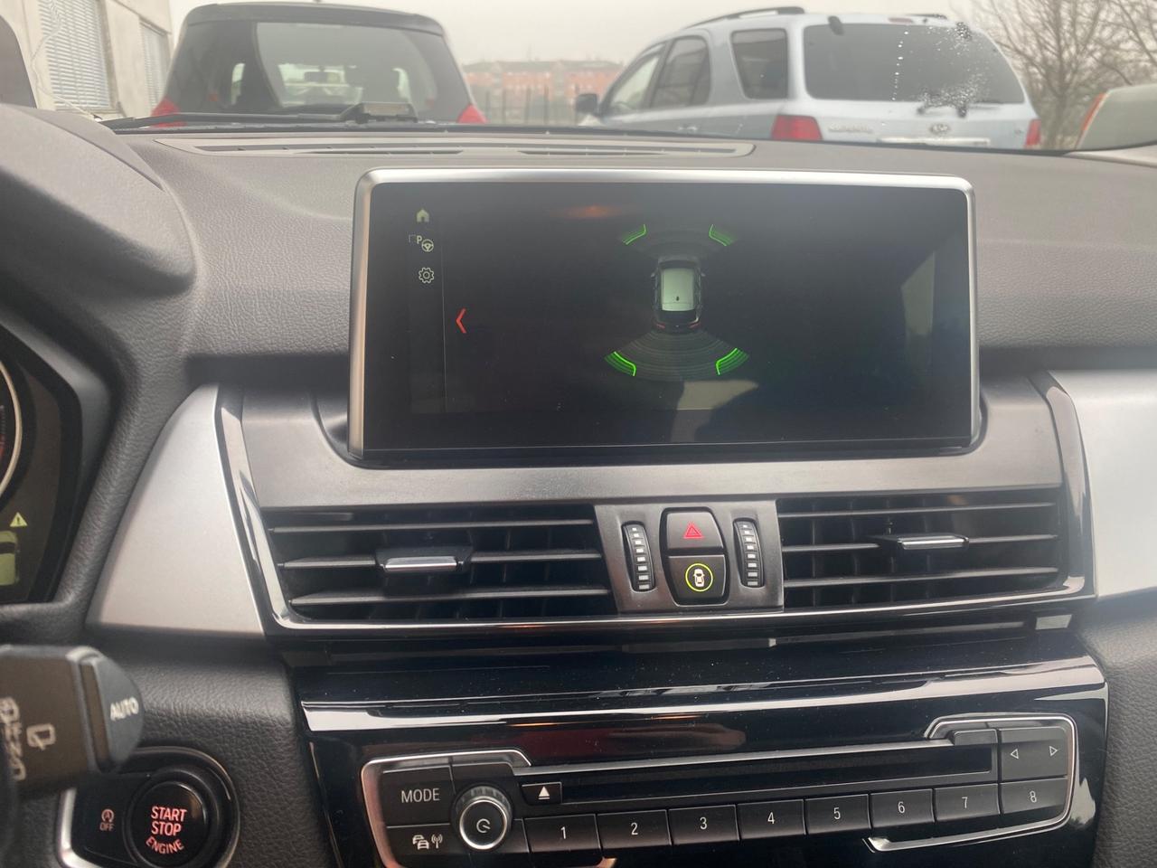 Bmw 2er Active Tourer 218d Advantage