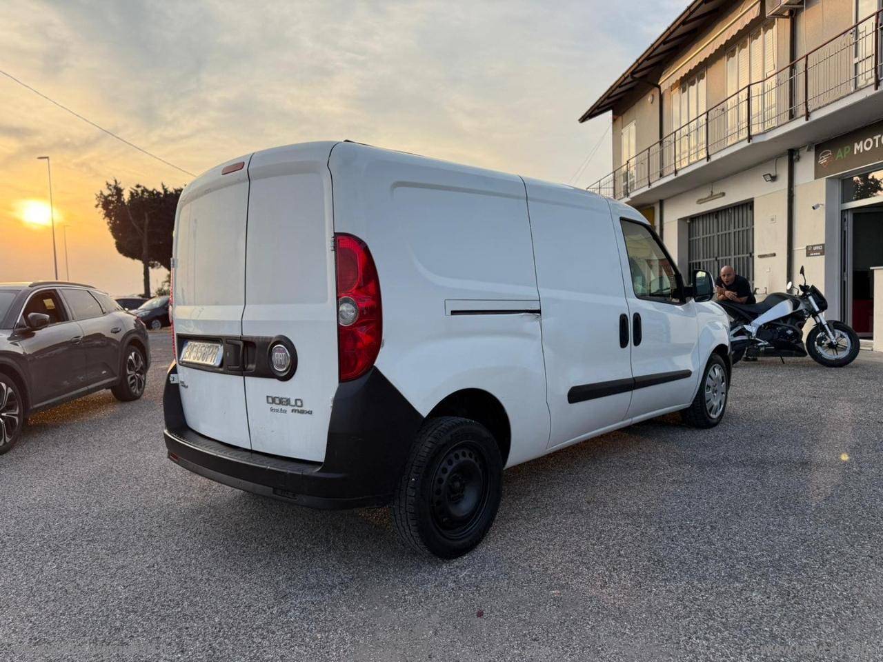 Doblò 1.6 MJT 105CV CARGO MAXI