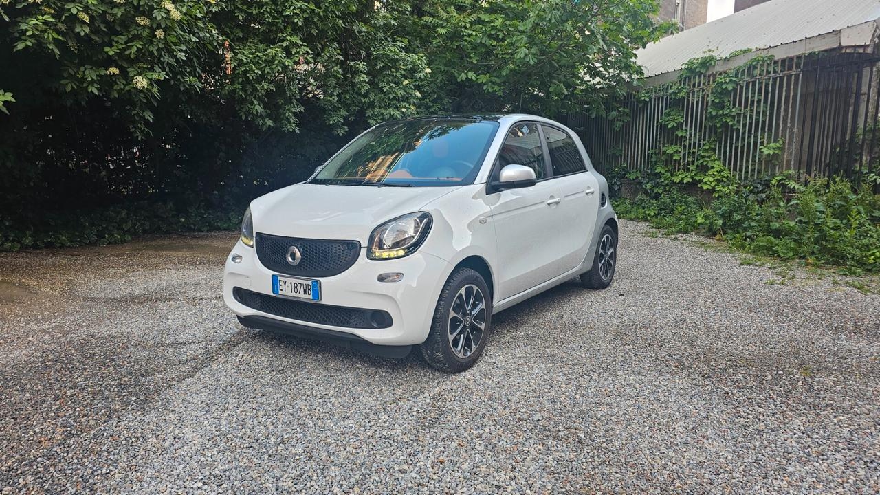 Smart ForFour 70 1.0 Youngster