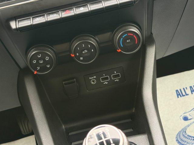 RENAULT Clio 1.0TCe 100 CV Intens