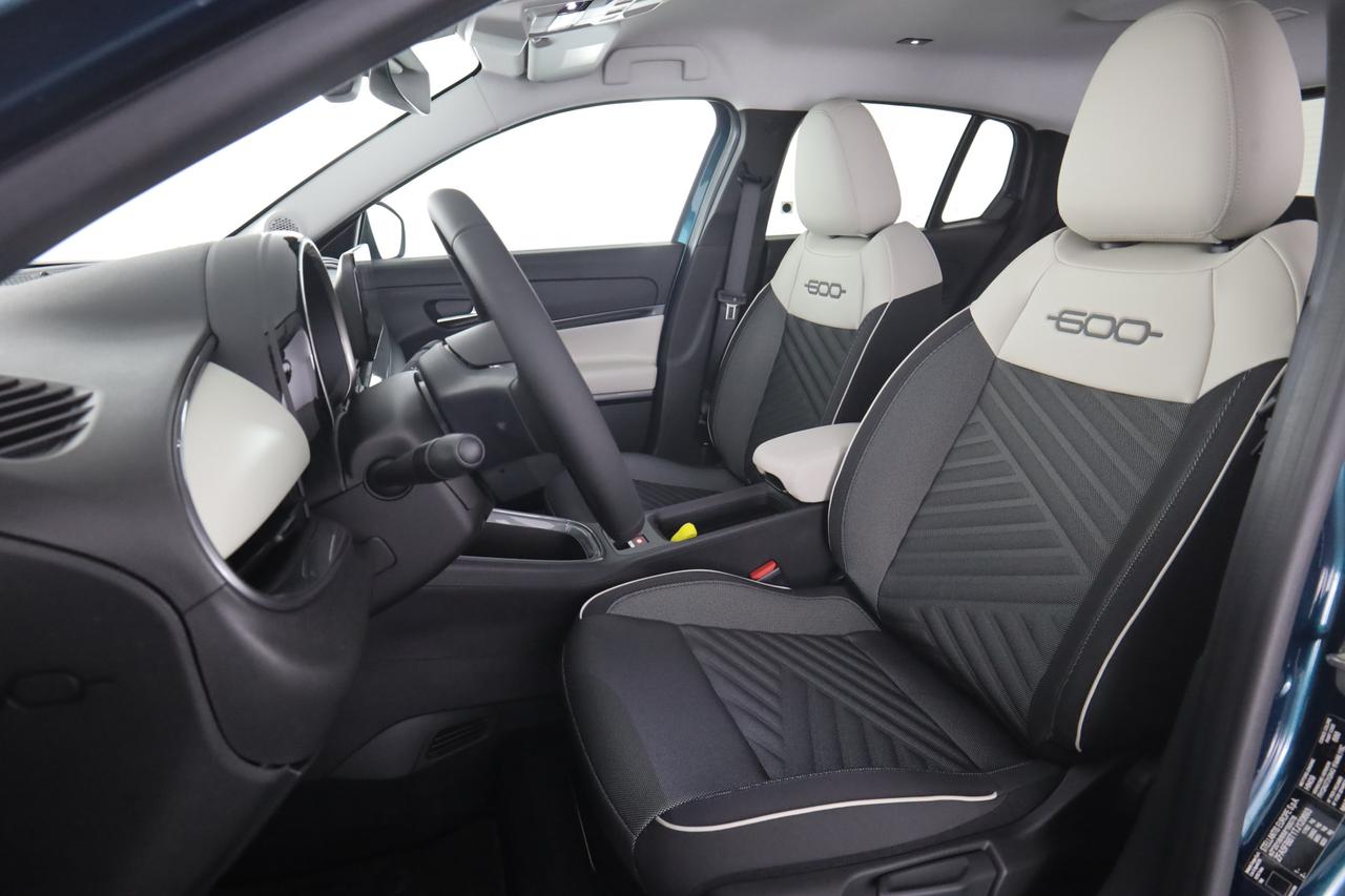 FIAT 600 (2023-->) 600 Hybrid 110 CV DCT MHEV La Prima