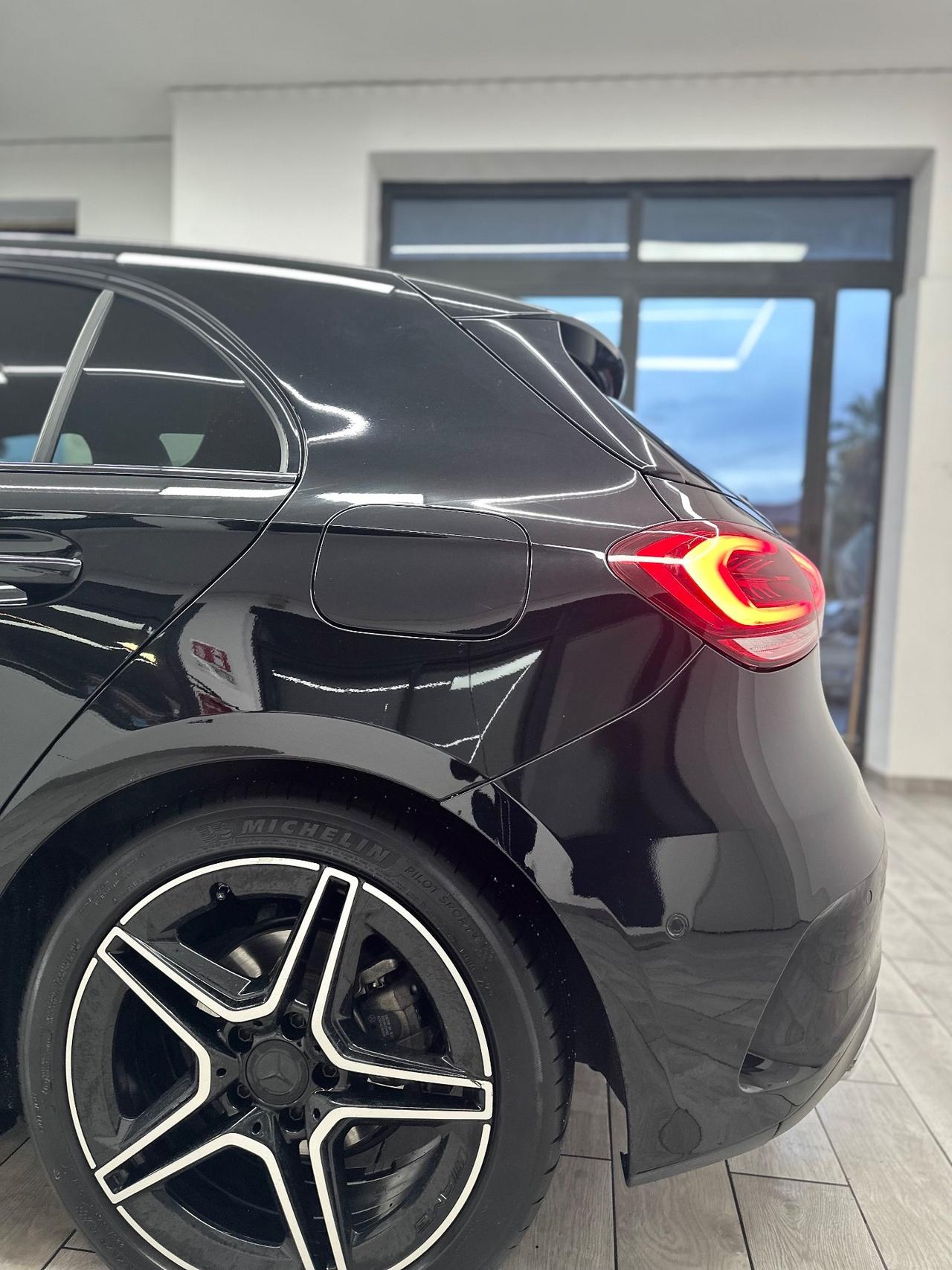 Mercedes-benz A 200 d PREMIUM AMG