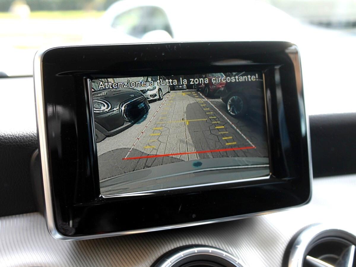Mercedes-benz CLA 180 1.6 Benzina 122Cv Sport BiXeno Navi Cam GARANZIA 12 Mesi