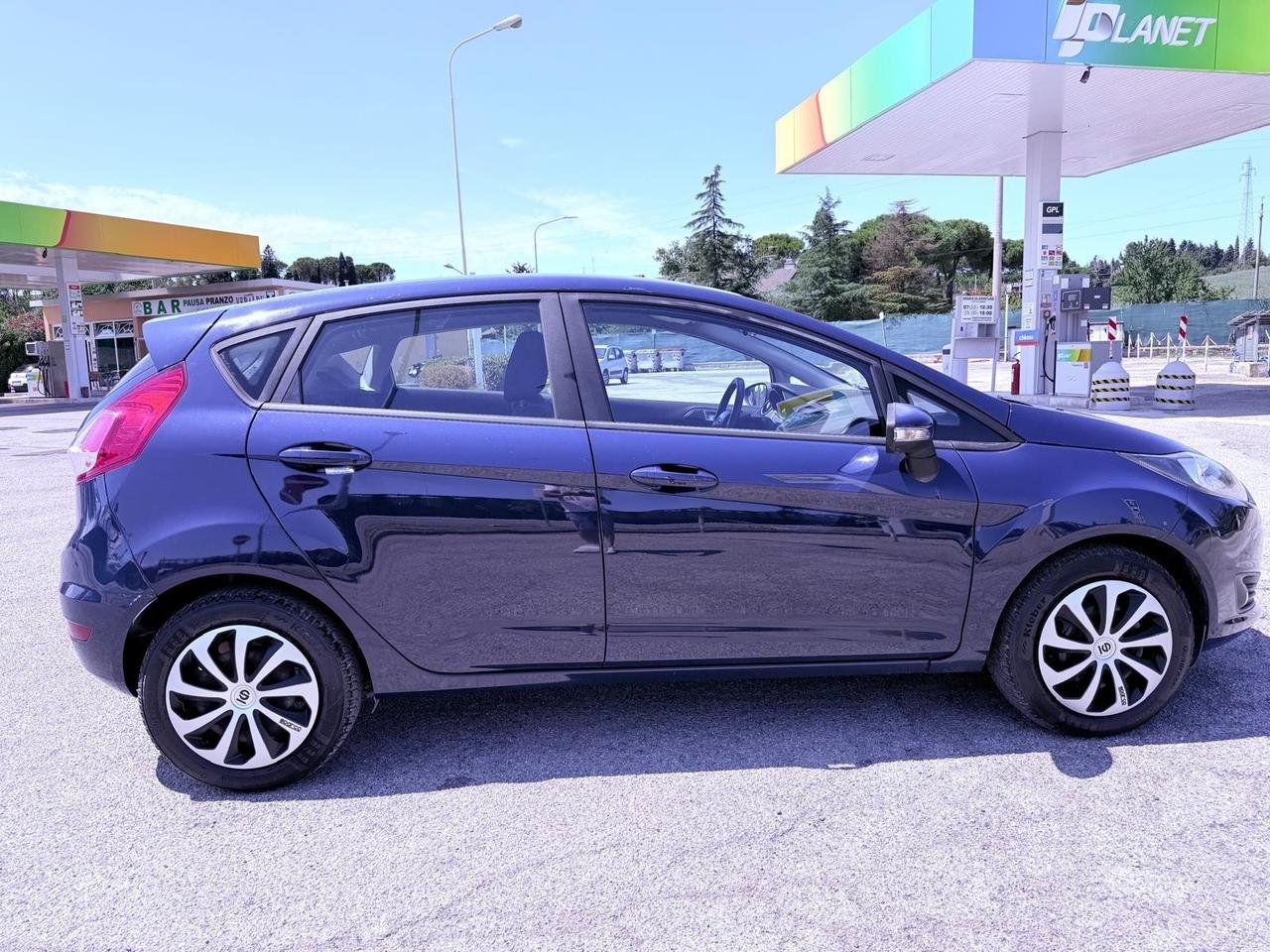 Ford Fiesta 1.4 5 porte Bz.- GPL Ok neopatentati