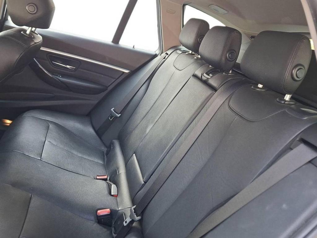 BMW Serie 3 Touring 318 d Luxury Steptronic
