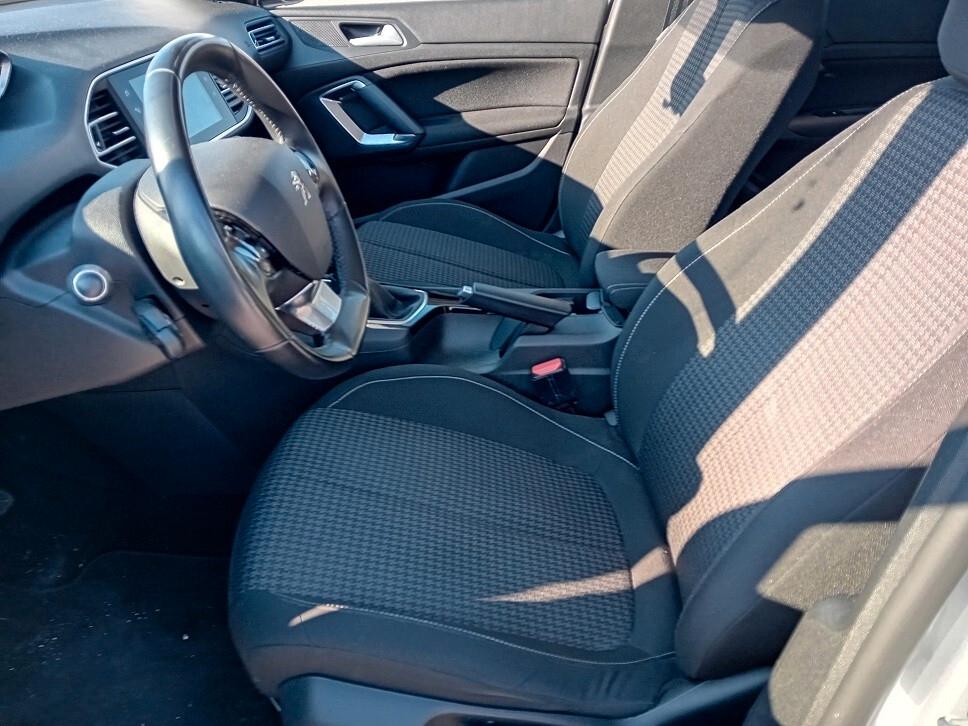 Peugeot 308 BlueHDi 130 S&S SW Business