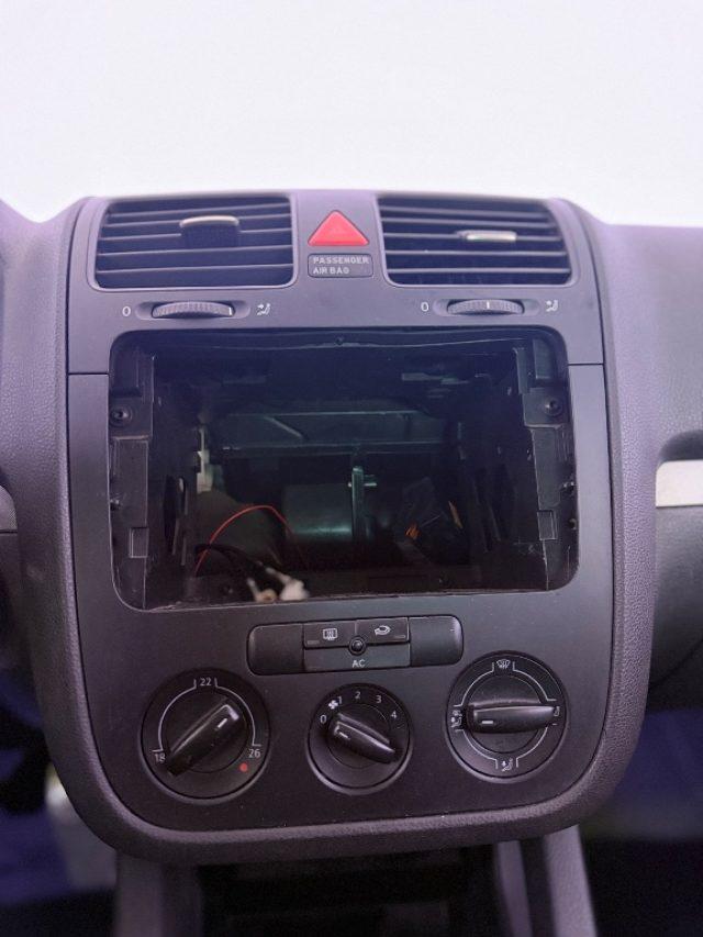 VOLKSWAGEN Golf 1.6 3p. Comfortline