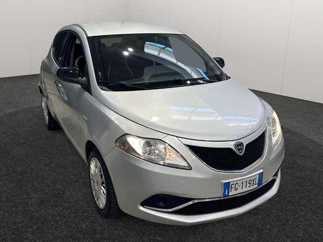 Lancia Ypsilon 1.2 Gold 69cv