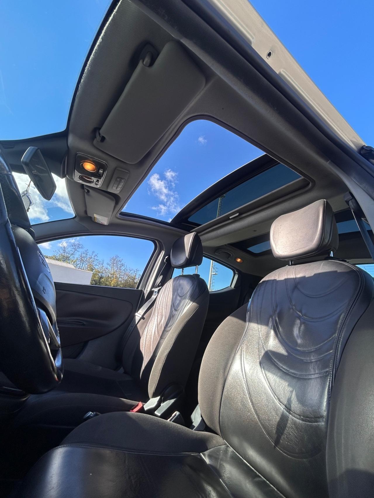 Lancia Ypsilon 1.3 MJT 16V 95 CV 5 porte S&S Platinum