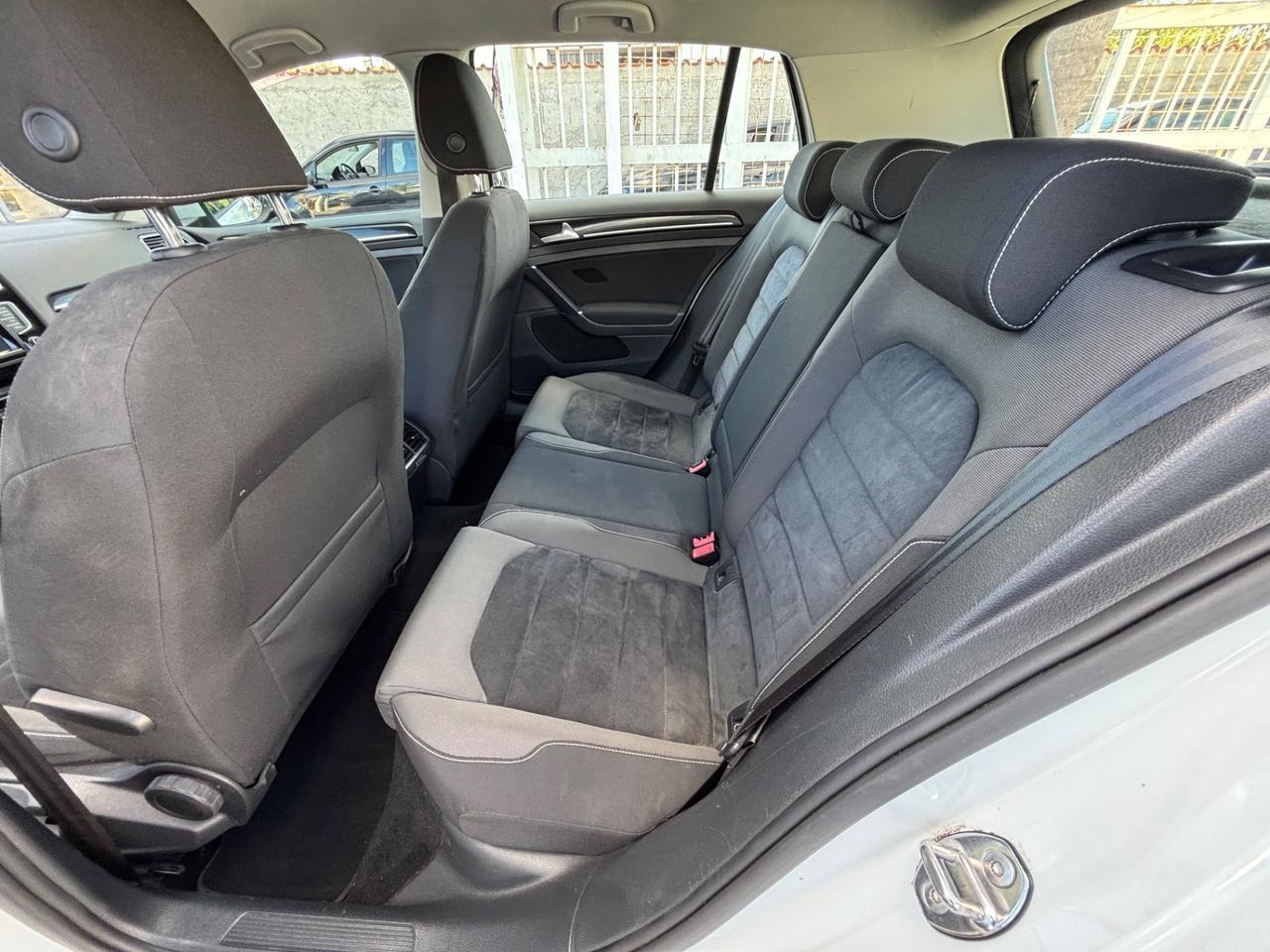 VW GOLF 1.6 TDI 105 AUTOMATICO DSG SOLI 95.000KM