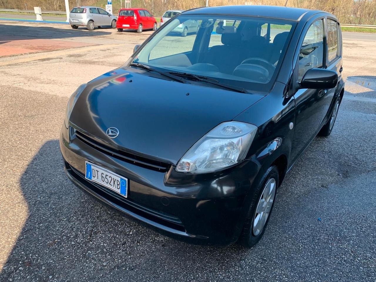 Daihatsu Sirion 1.0 adatta a neopatentato, unicoproprietario