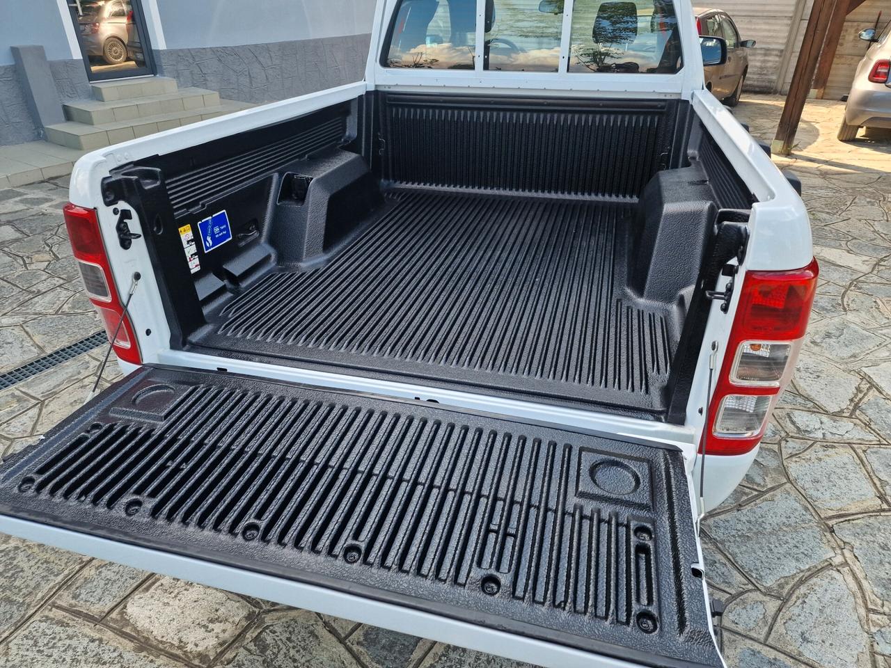 Ford Ranger 2.0 TDCi 4WD Super Cab XL 4 posti