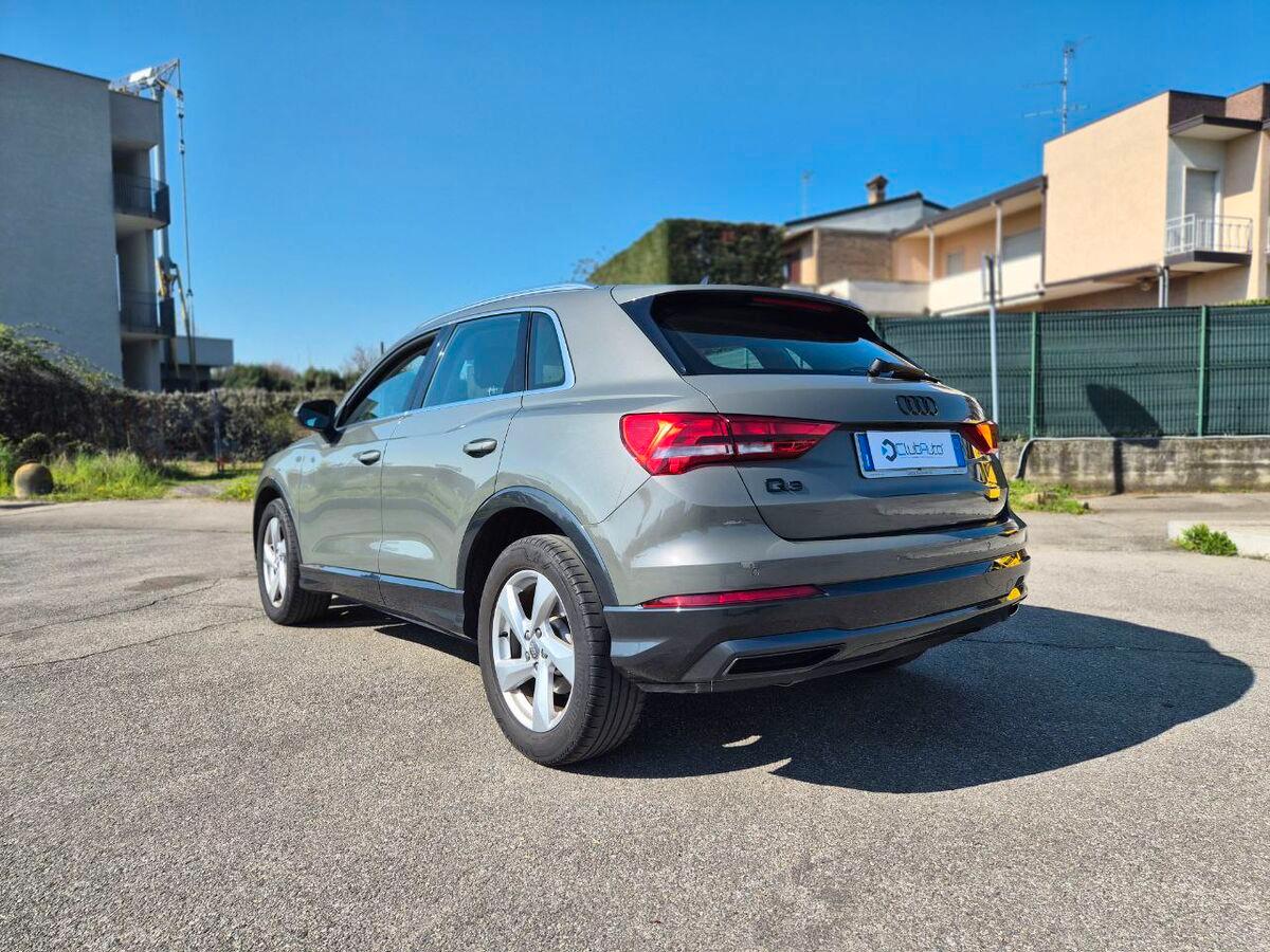 Audi Q3 35 2.0 tdi Business Advanced s-tronic