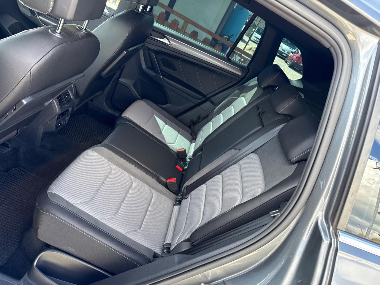 Volkswagen Tiguan 2.0 TDI DSG 4MOTION R-Line