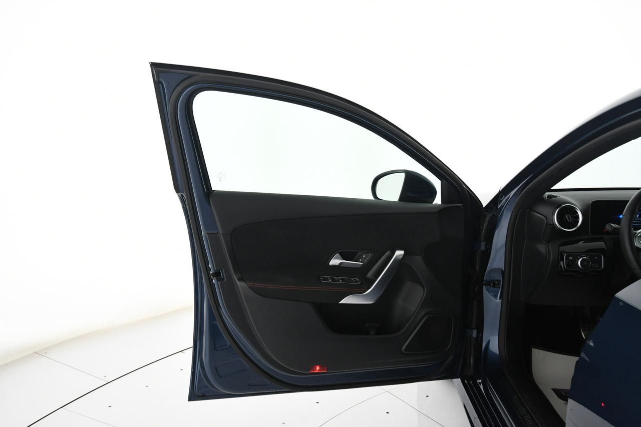 Mercedes-Benz A 200 d Premium auto CAMERA+TETTO PANO+LED