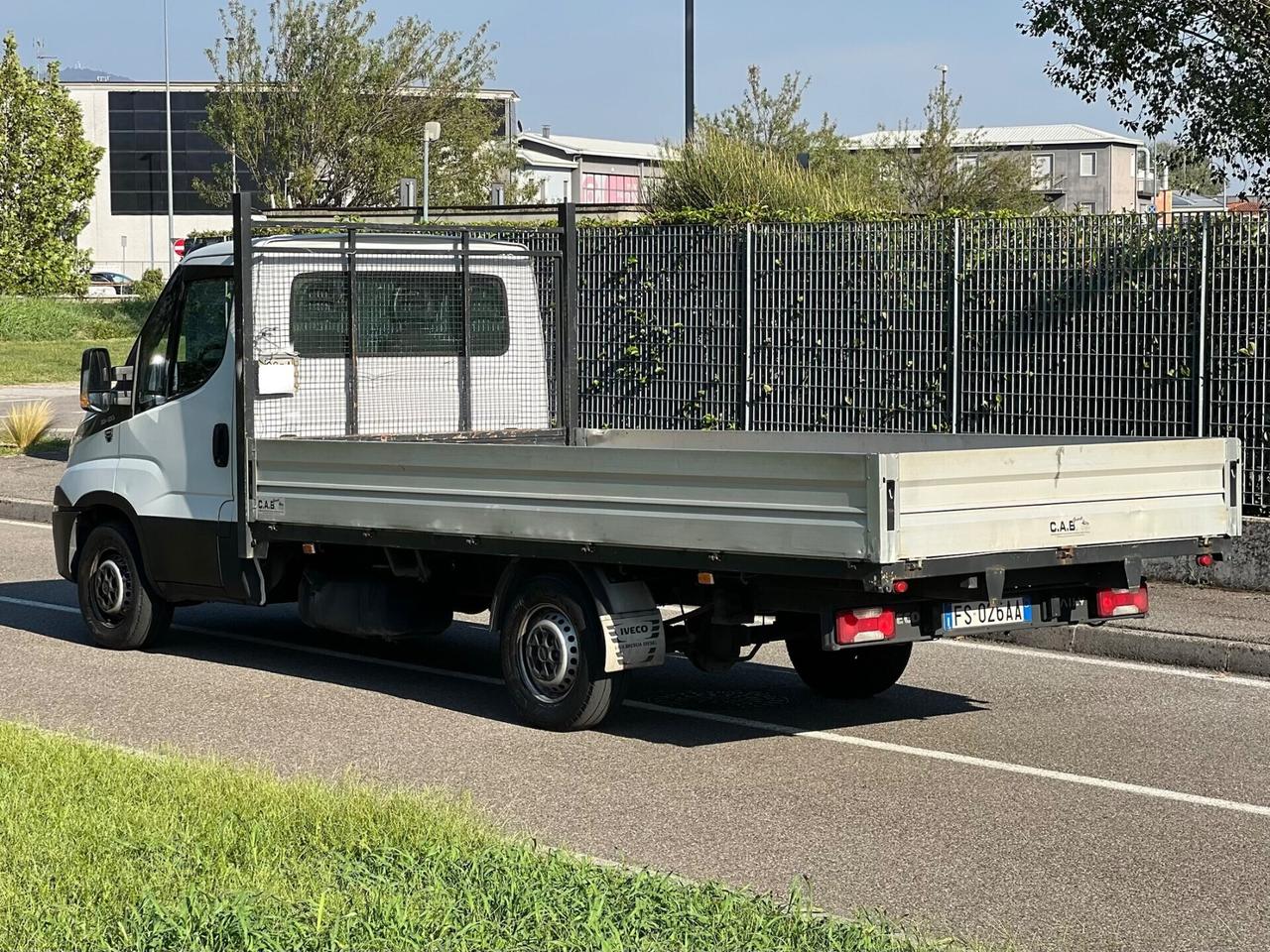IVECO Daily 35S12 2.3 HPI 115 CV Cassonato